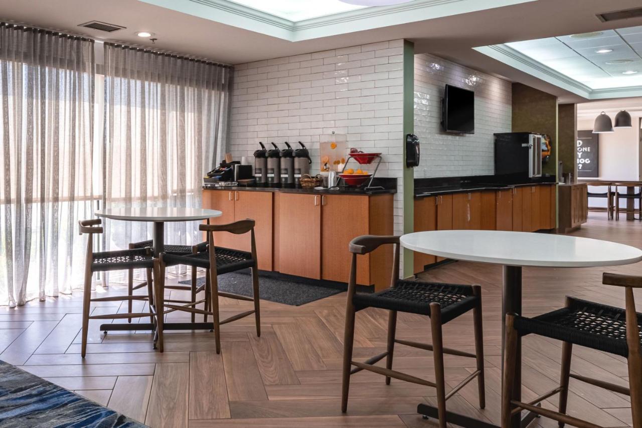 Fairfield Inn By Marriott Evansville West Exterior photo